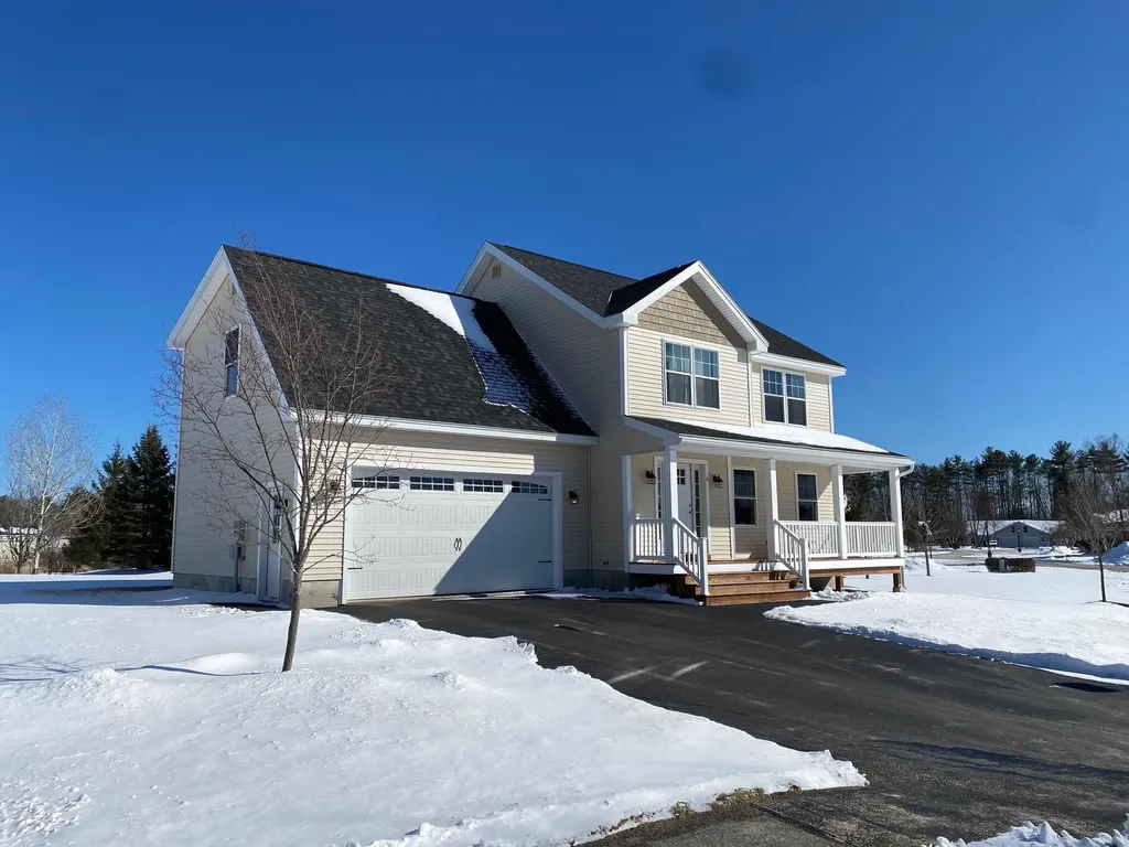 22 Cumberland Lane Gorham ME 04038