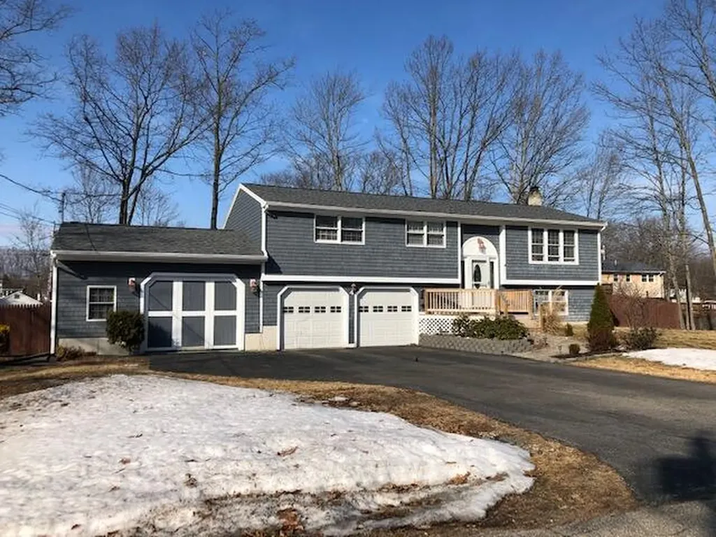 4 Brunelle Avenue Sanford ME 04073