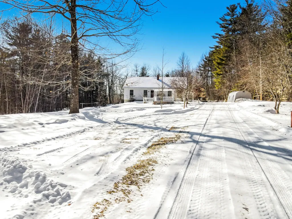 23 Sunflower Lane Sidney ME 04330