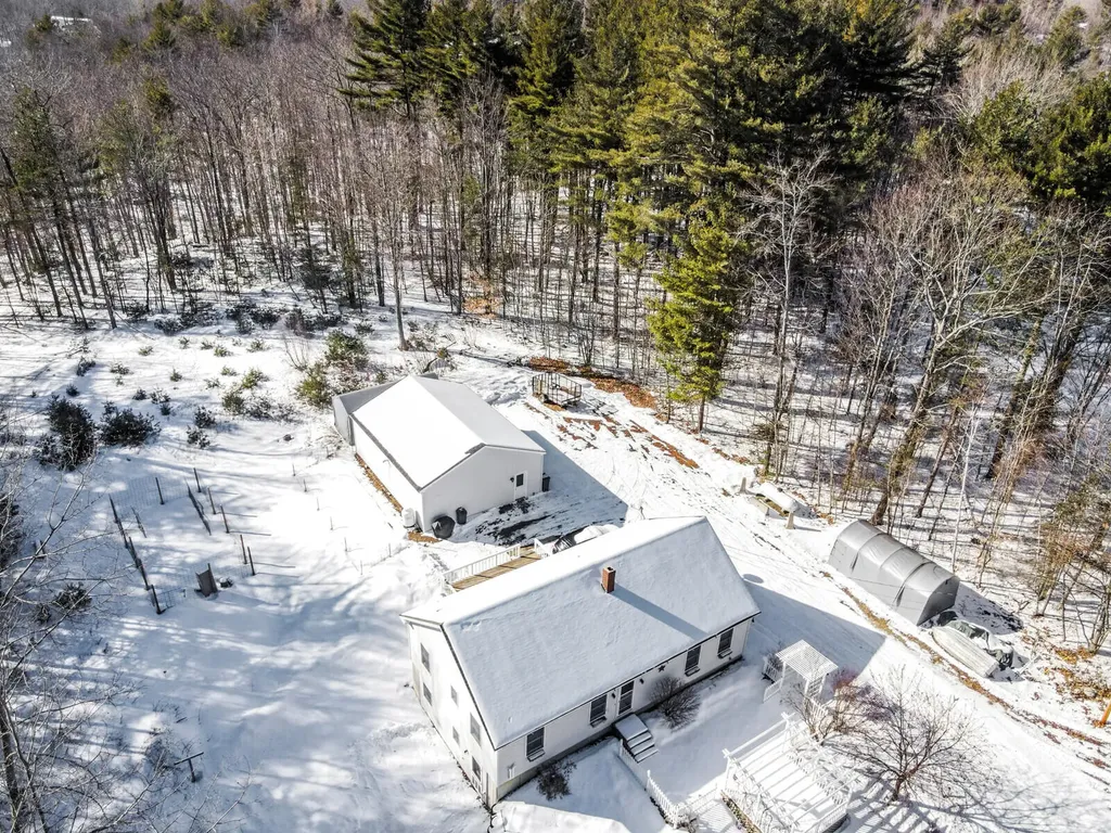 23 Sunflower Lane Sidney ME 04330