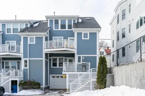 29 Tyng Street Portland ME 04102