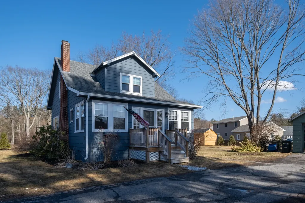49 Lawrence Avenue Portland ME 04103