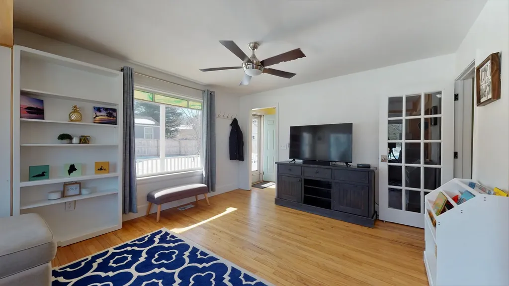 168 Curtis Road Portland ME 04103