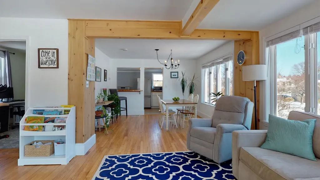 168 Curtis Road Portland ME 04103