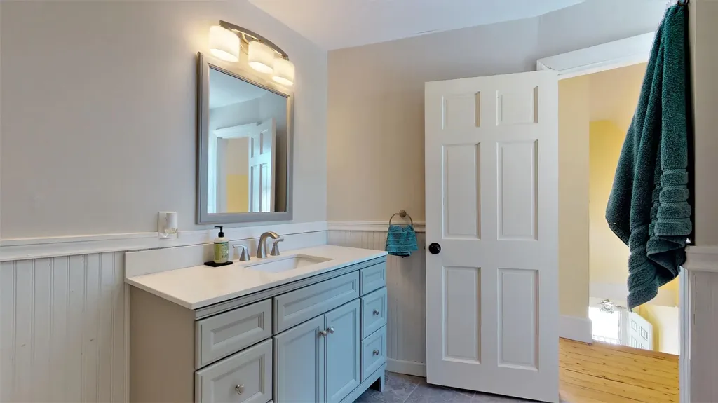 168 Curtis Road Portland ME 04103