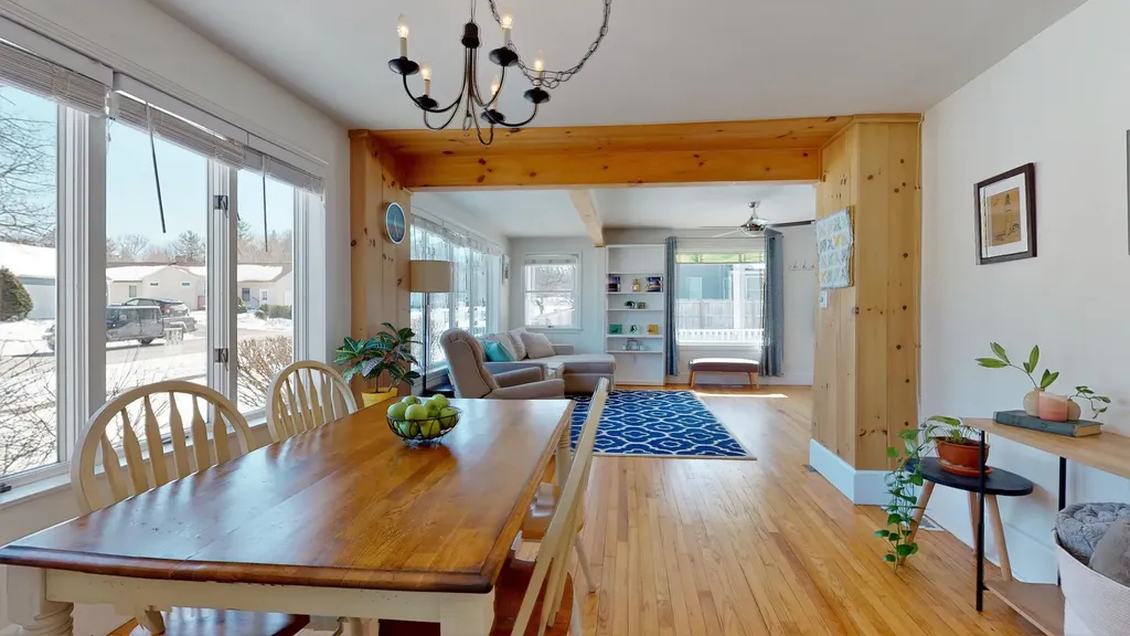 168 Curtis Road Portland ME 04103