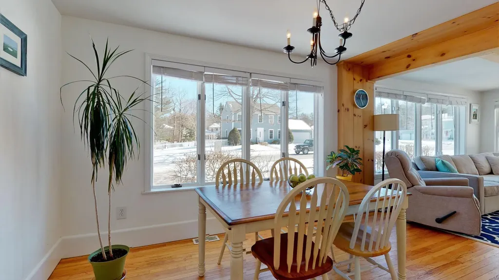 168 Curtis Road Portland ME 04103