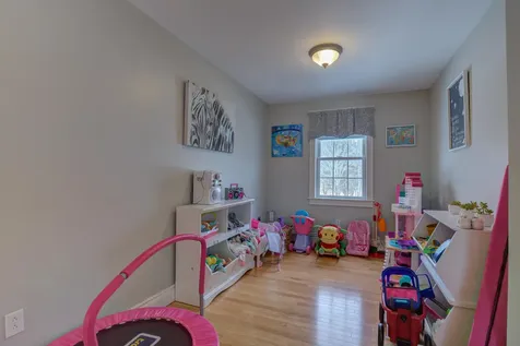 10 Royal Grant Way Westbrook ME 04092