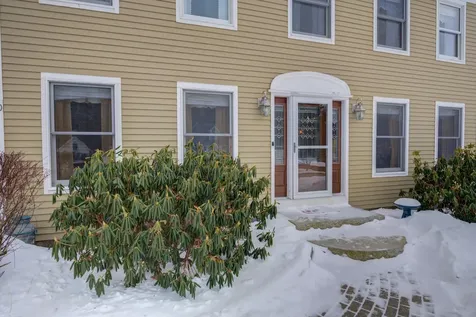 10 Royal Grant Way Westbrook ME 04092
