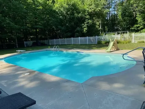 10 Royal Grant Way Westbrook ME 04092