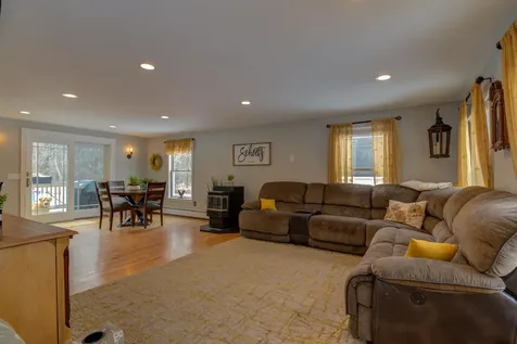 10 Royal Grant Way Westbrook ME 04092