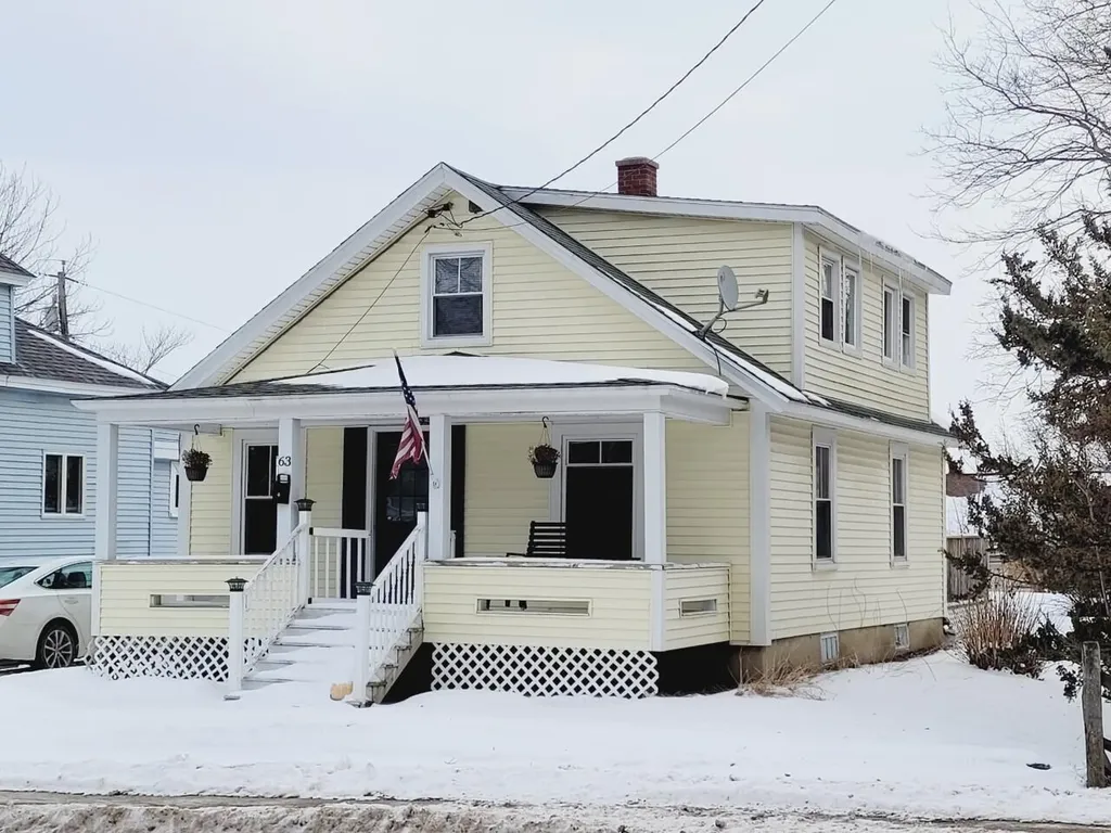 63 Farwell Street Lewiston ME 04240