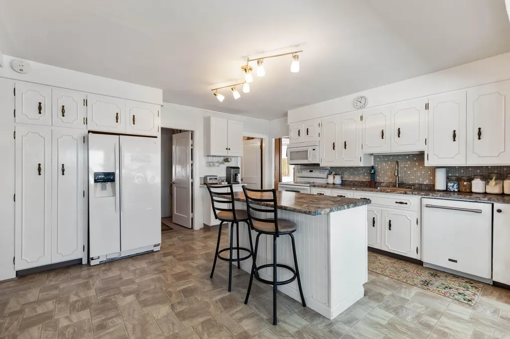 9 Brompton Street Sanford ME 04073
