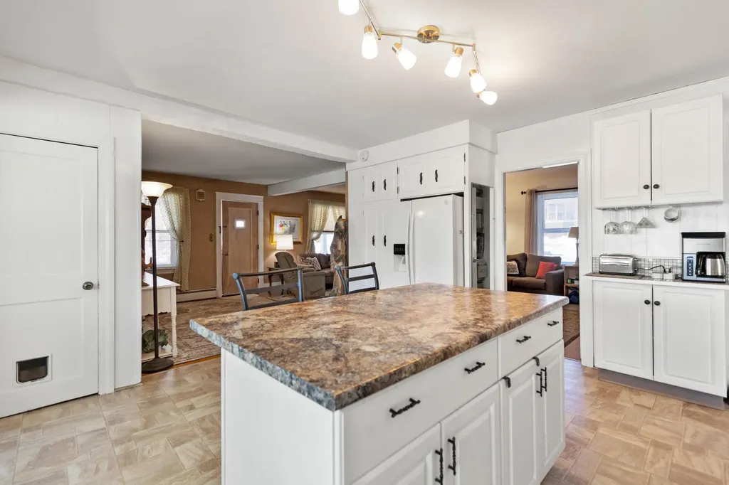 9 Brompton Street Sanford ME 04073