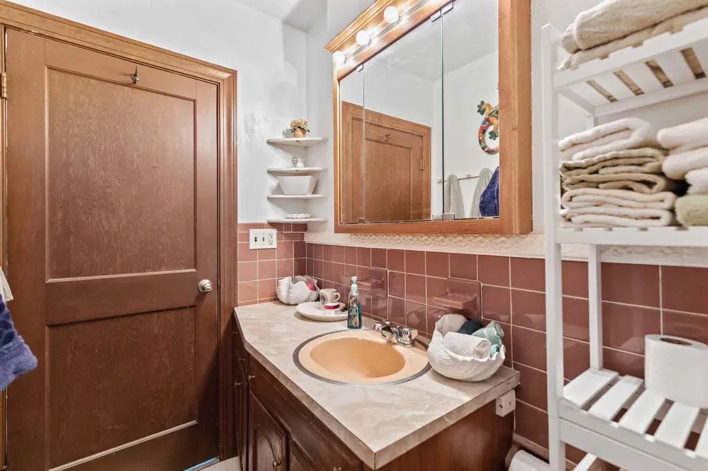 9 Brompton Street Sanford ME 04073