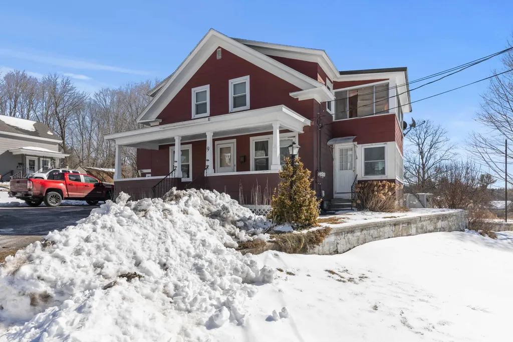 9 Brompton Street Sanford ME 04073