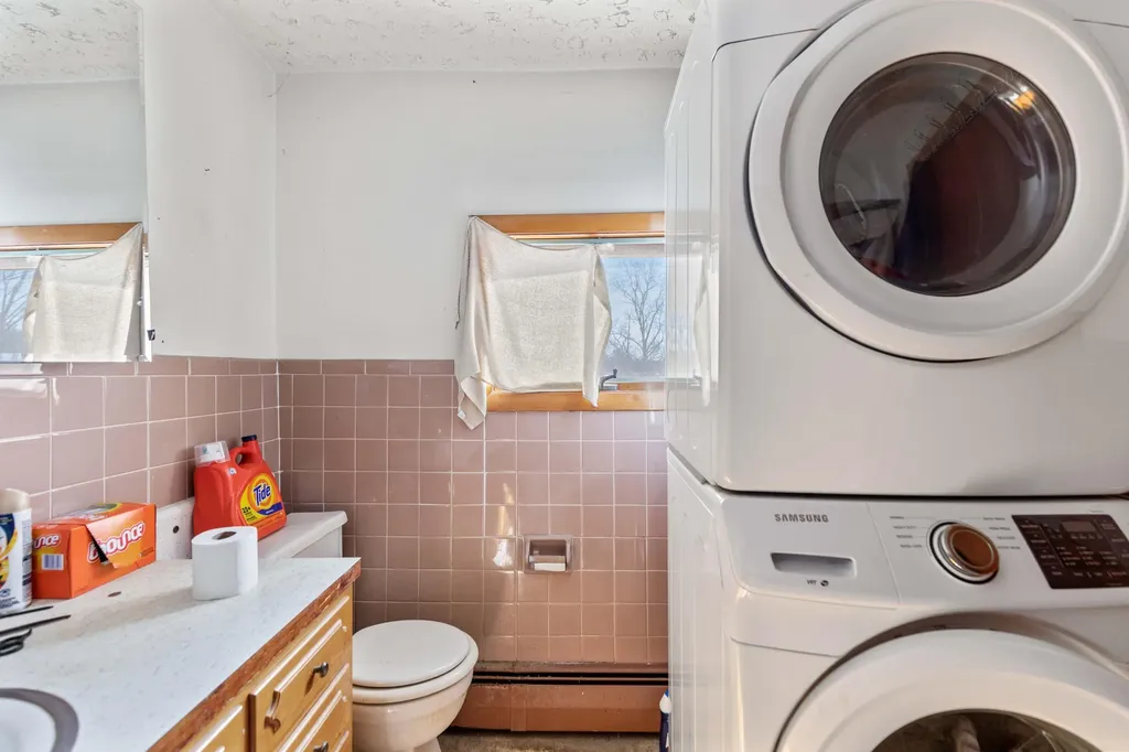 9 Brompton Street Sanford ME 04073