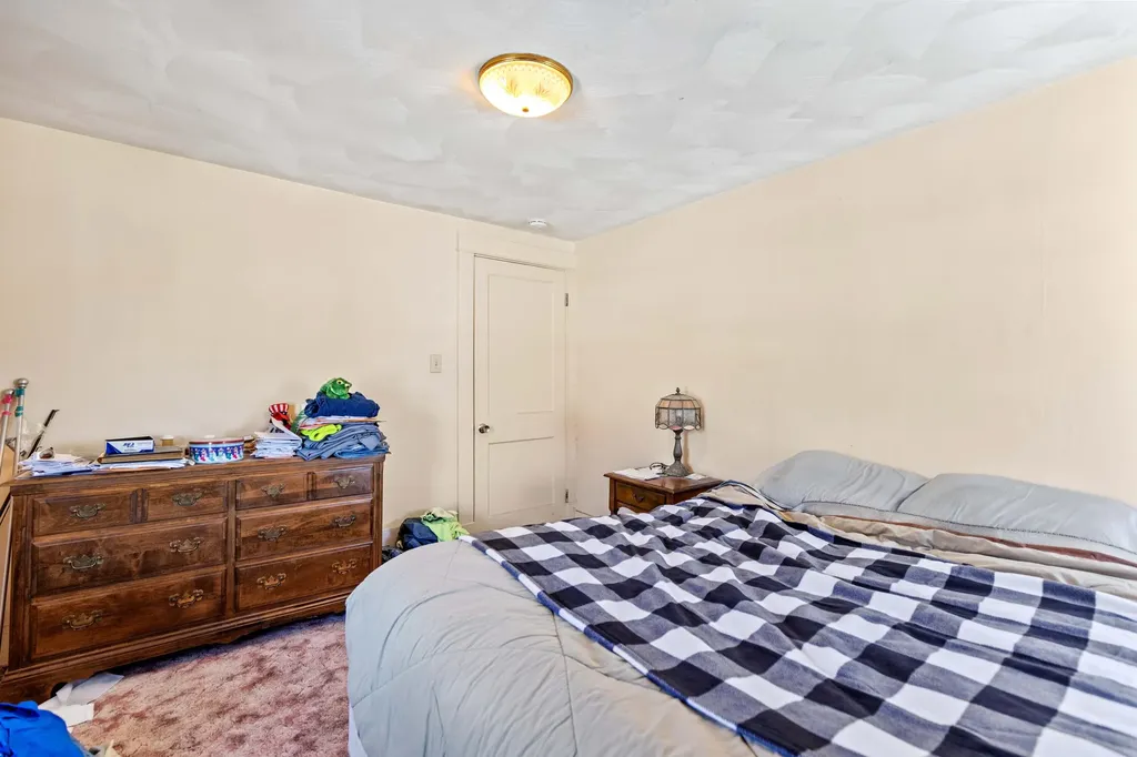 9 Brompton Street Sanford ME 04073