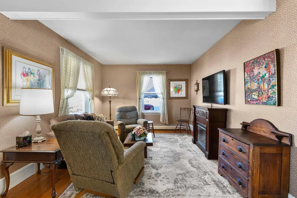 9 Brompton Street Sanford ME 04073