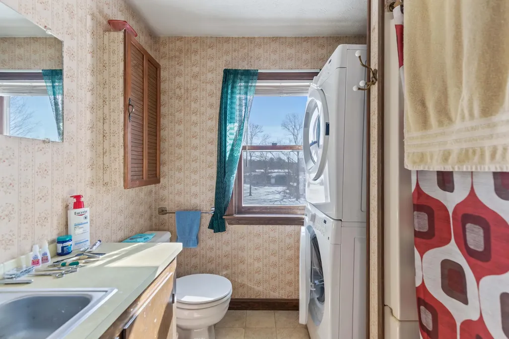 9 Brompton Street Sanford ME 04073