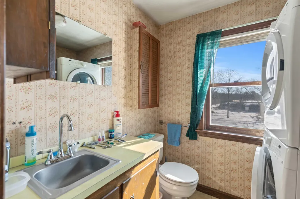 9 Brompton Street Sanford ME 04073