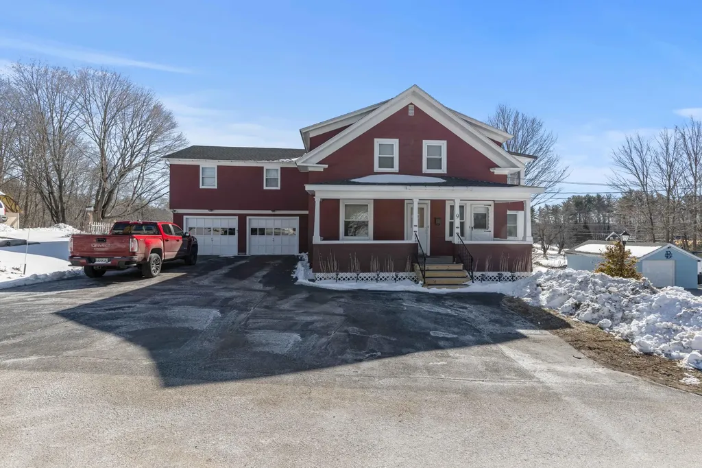 9 Brompton Street Sanford ME 04073