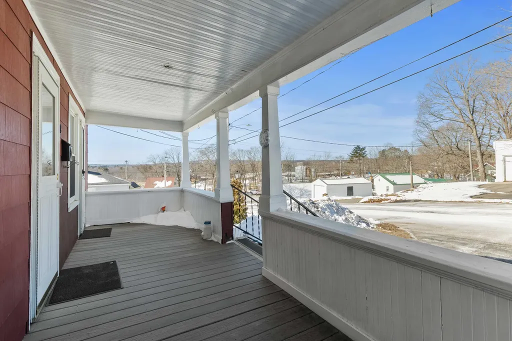 9 Brompton Street Sanford ME 04073