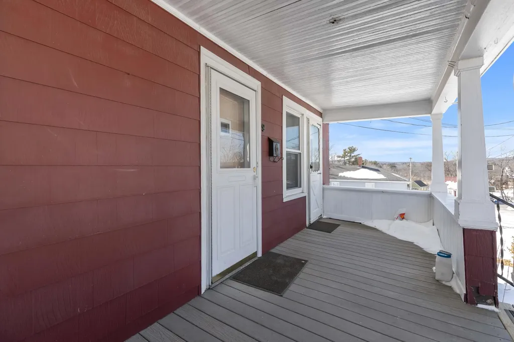 9 Brompton Street Sanford ME 04073