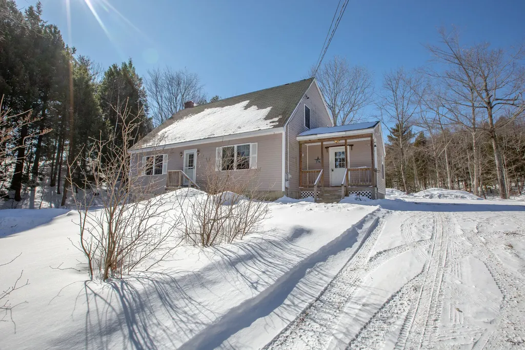 34 Thibeau Lane Greene ME 04236
