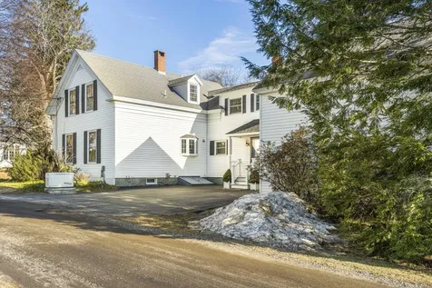 11 Beach Avenue Kennebunk ME 04043