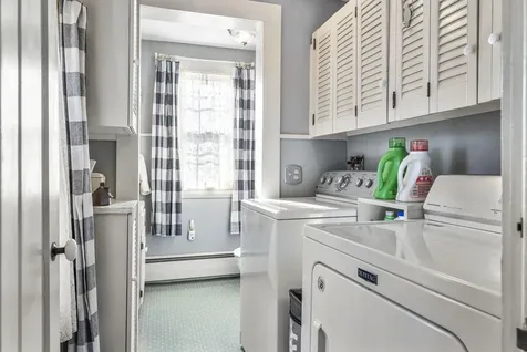 11 Beach Avenue Kennebunk ME 04043