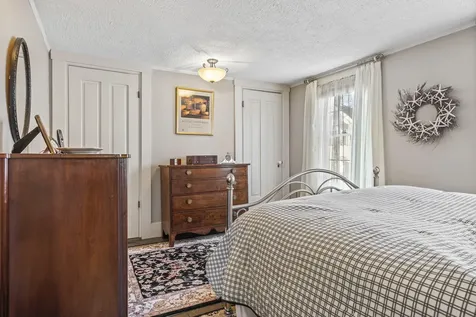11 Beach Avenue Kennebunk ME 04043