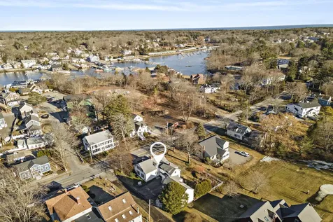 11 Beach Avenue Kennebunk ME 04043