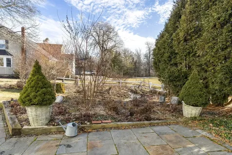 11 Beach Avenue Kennebunk ME 04043