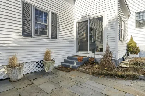 11 Beach Avenue Kennebunk ME 04043