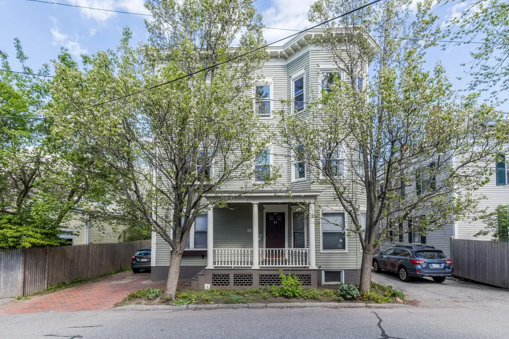 21 Marshall Street Portland ME 04102