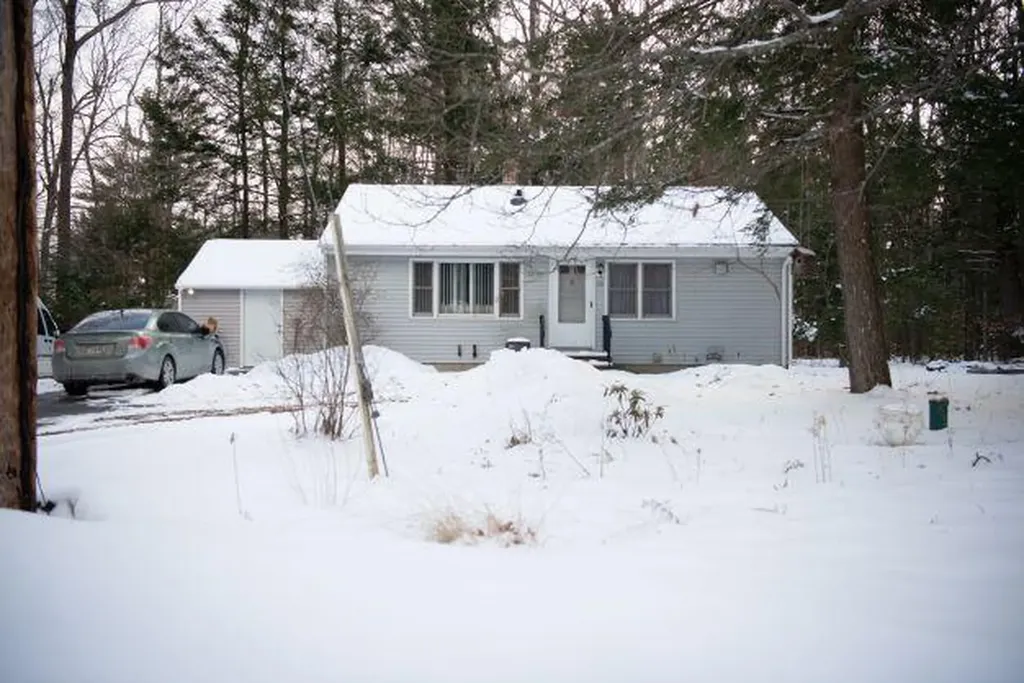 20 Lambert Avenue Augusta ME 04330