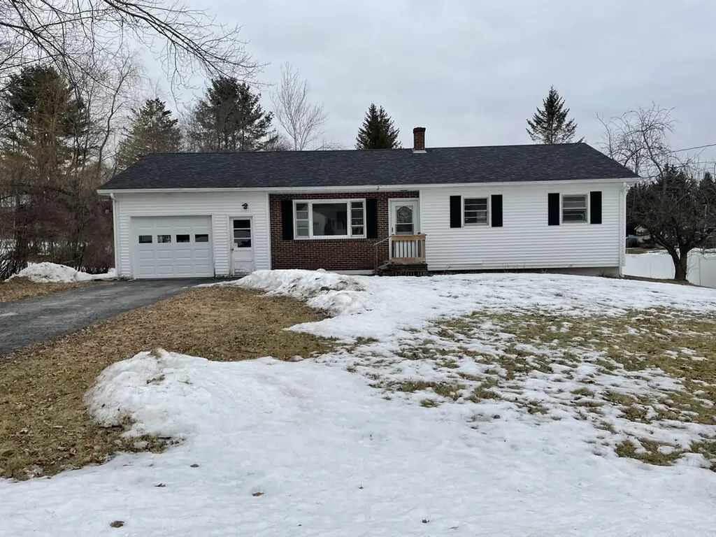 28 Mountain View Drive Hampden ME 04444
