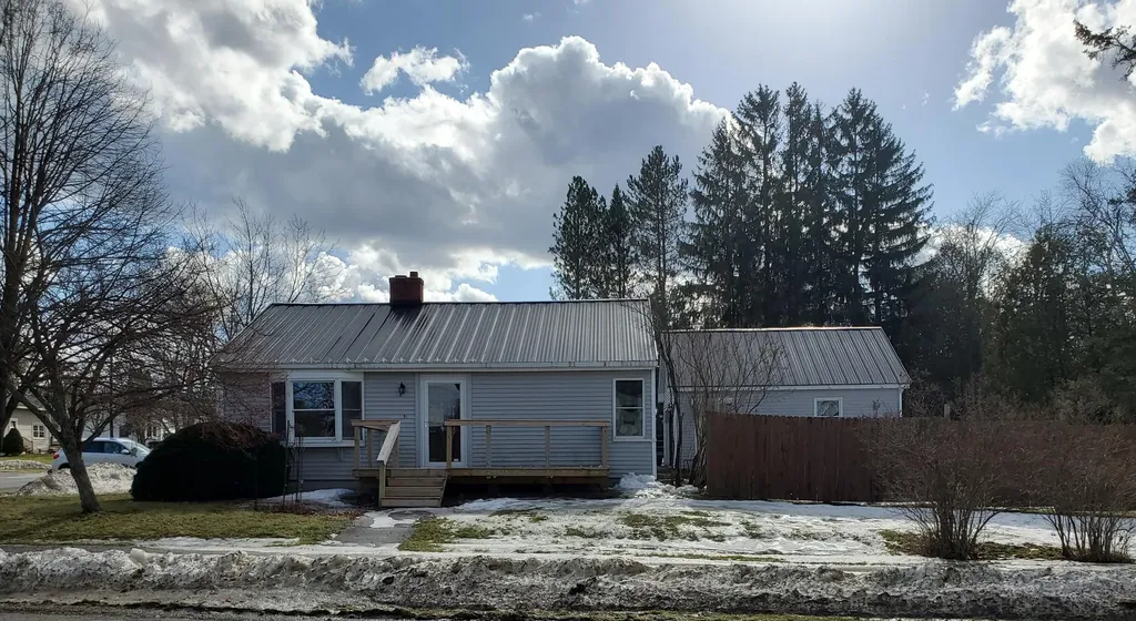 51 Lincoln Street Brewer ME 04412