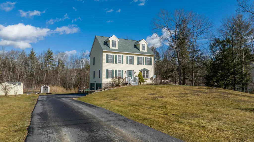 38 Brittany Lane Barrington NH 03825
