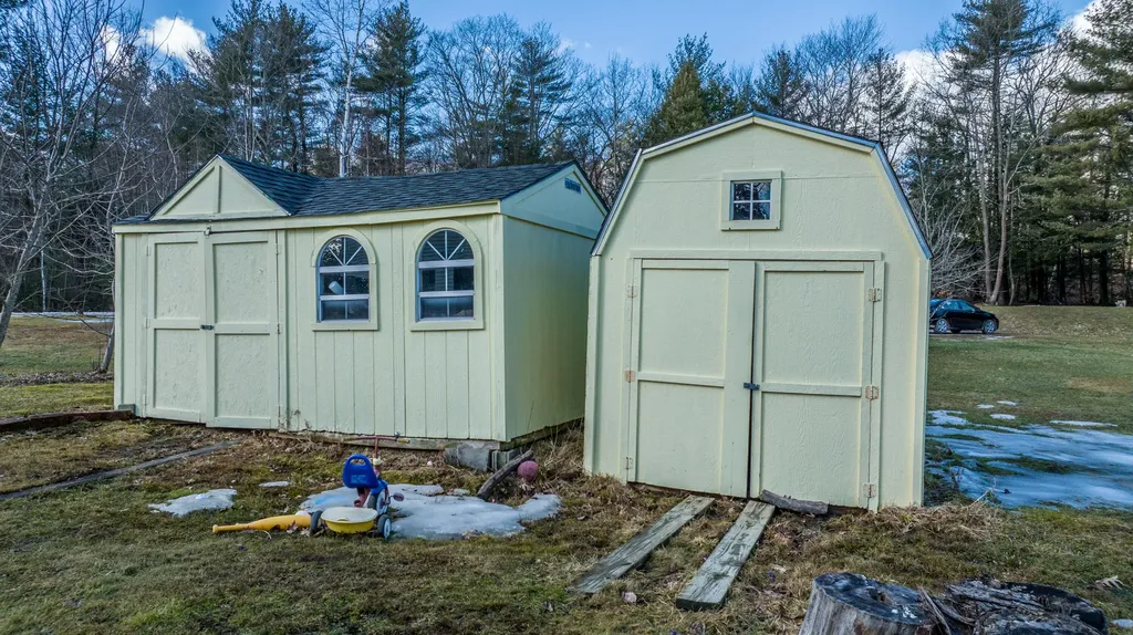 38 Brittany Lane Barrington NH 03825