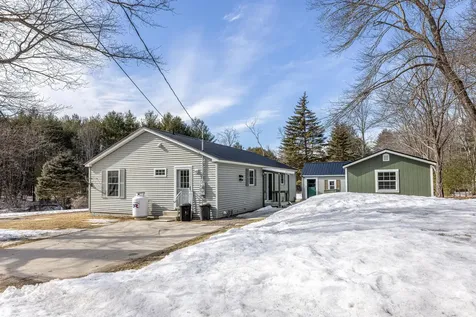 12 Hayden Brook Road Raymond ME 04071