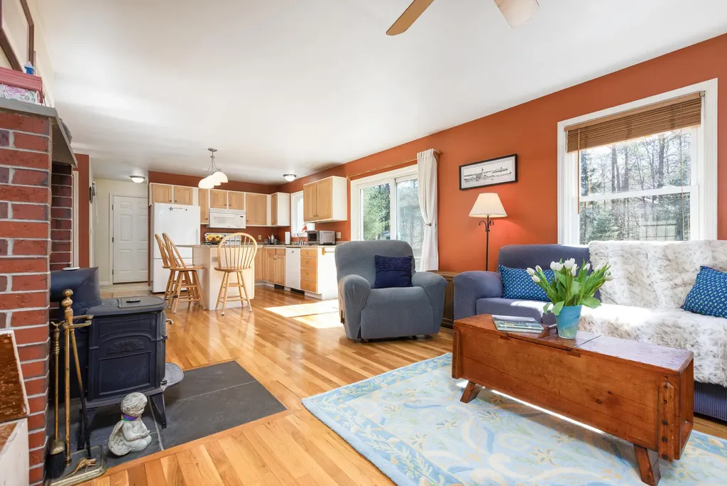 14 Windsor Pines Drive Scarborough ME 04074