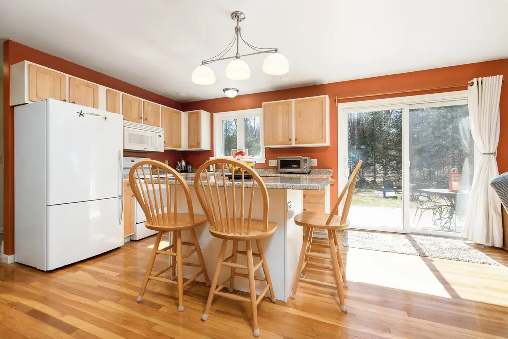 14 Windsor Pines Drive Scarborough ME 04074