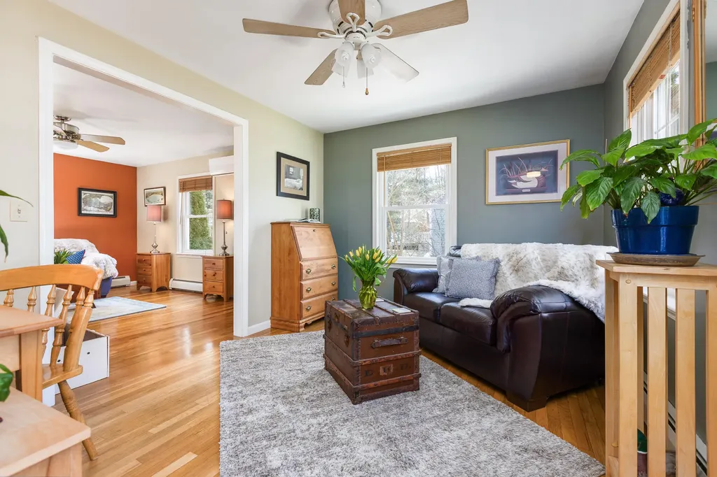 14 Windsor Pines Drive Scarborough ME 04074