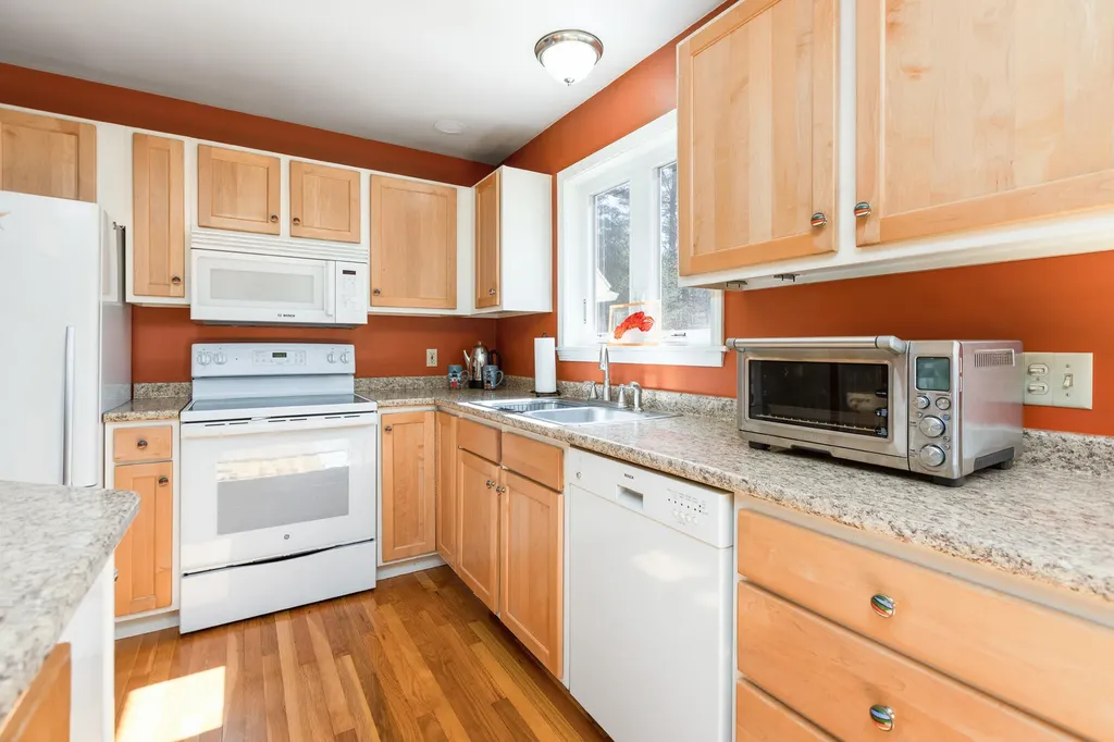 14 Windsor Pines Drive Scarborough ME 04074