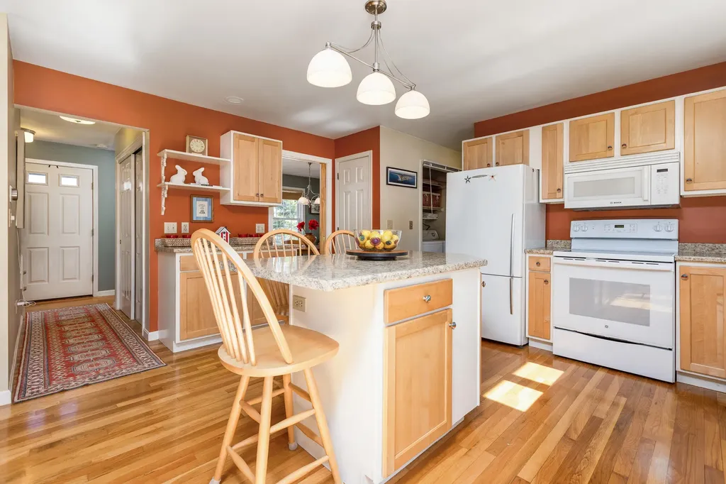 14 Windsor Pines Drive Scarborough ME 04074