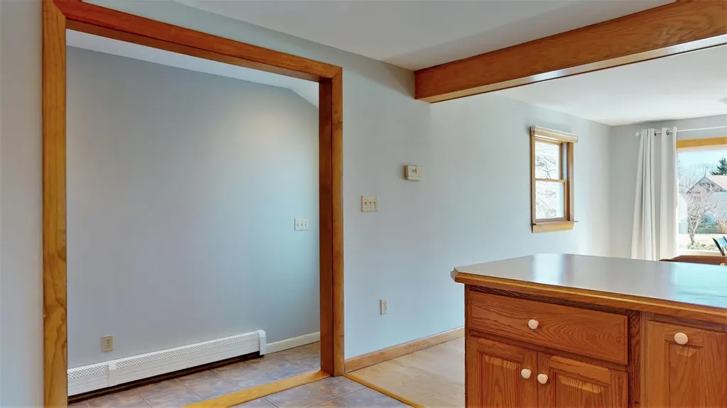 14 Thomas Drive Scarborough ME 04074