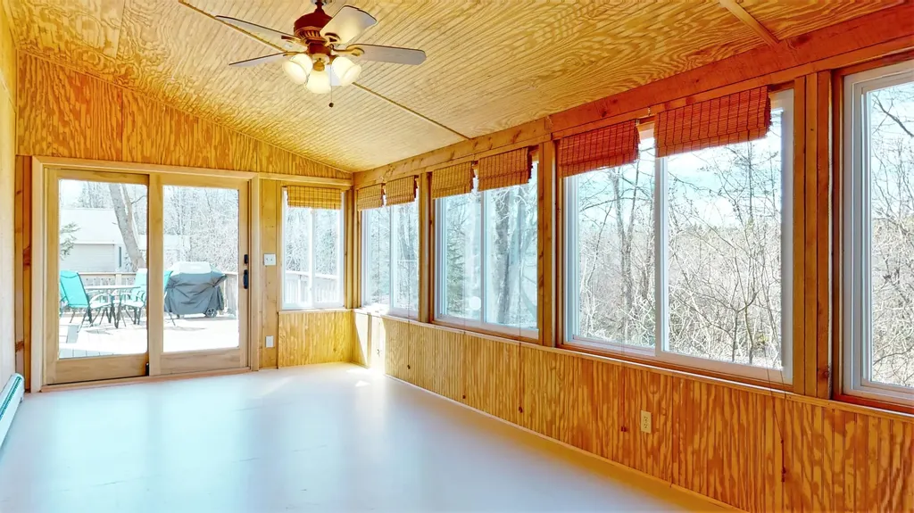 14 Thomas Drive Scarborough ME 04074