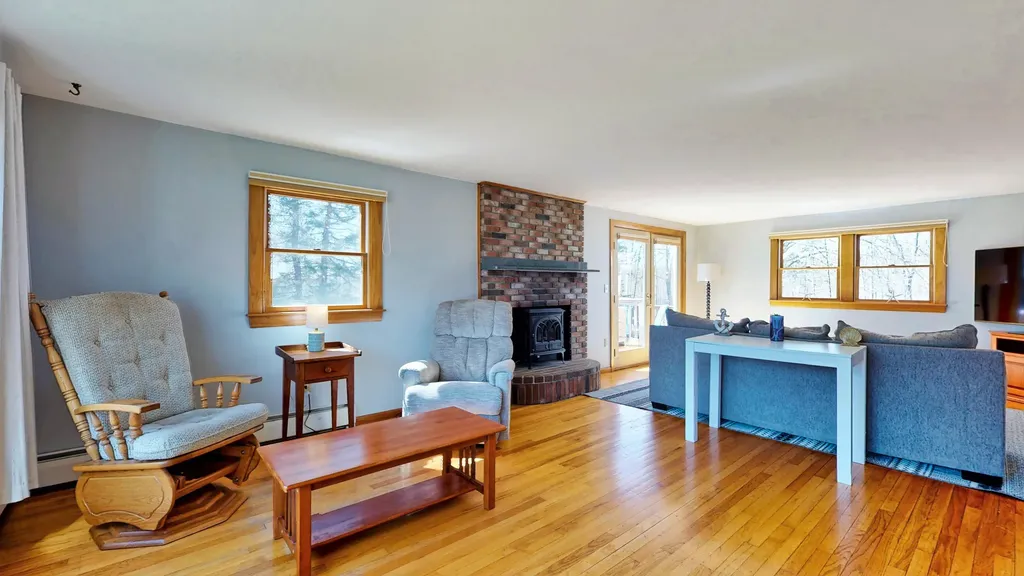14 Thomas Drive Scarborough ME 04074